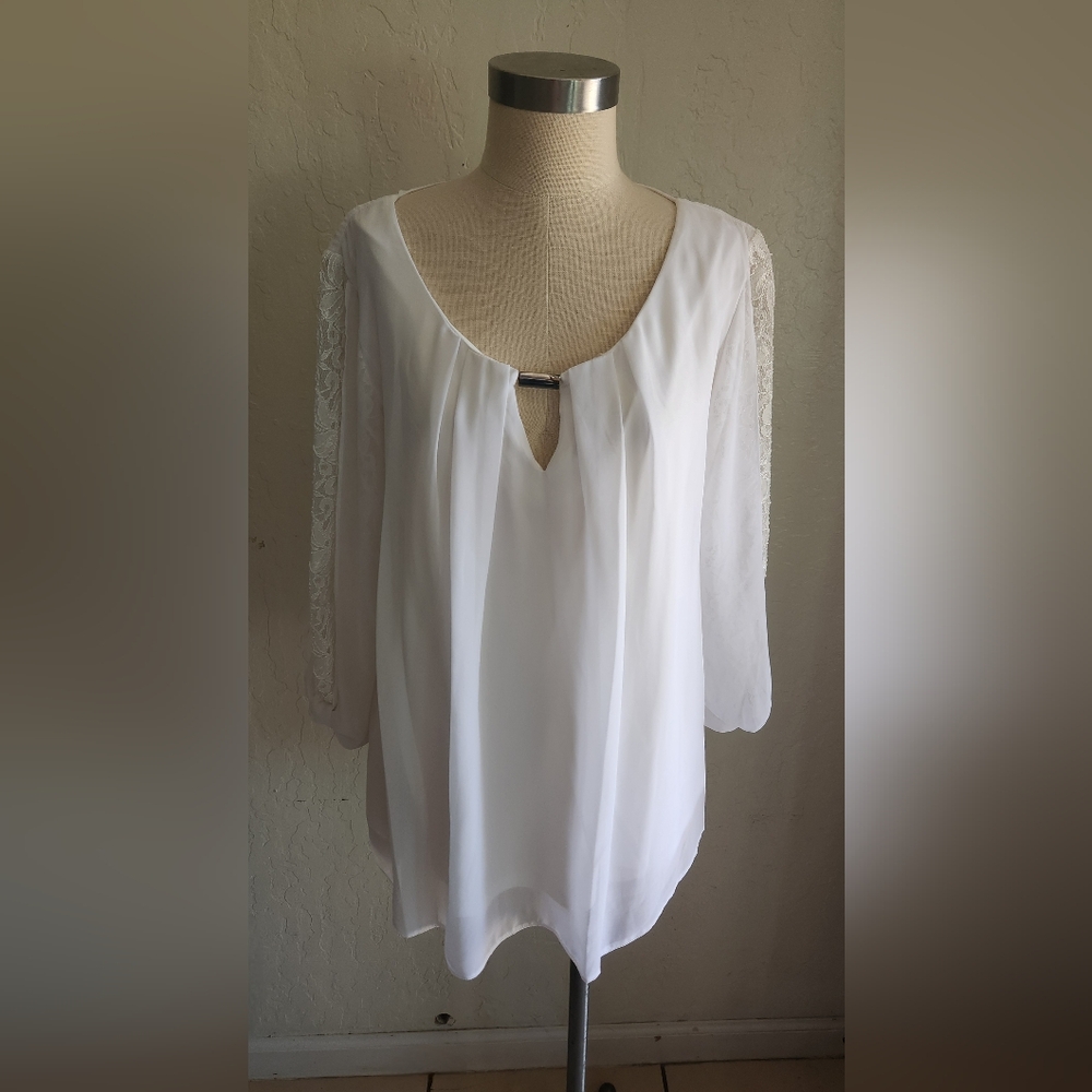 14 Billie & Blossom by Dorothy Perkins White Blouse